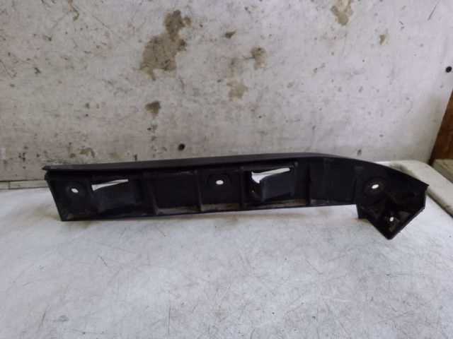 bontott VW GOLF IV Bal első Lökhárító Tartó (Műanyag)