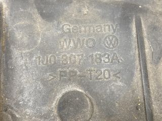 bontott VW GOLF IV Bal első Lökhárító Tartó (Műanyag)