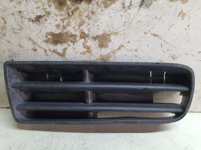 bontott VW GOLF IV Bal első Lökhárító Vakborítás