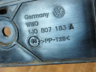 bontott VW GOLF IV Bal első Oldal Lökhárító Tartó (Műanyag)