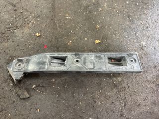 bontott VW GOLF IV Bal első Oldal Lökhárító Tartó (Műanyag)