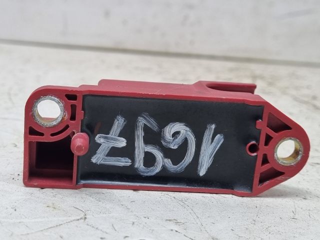 bontott VW GOLF IV Bal első Oldal Ütközés Érzékelő