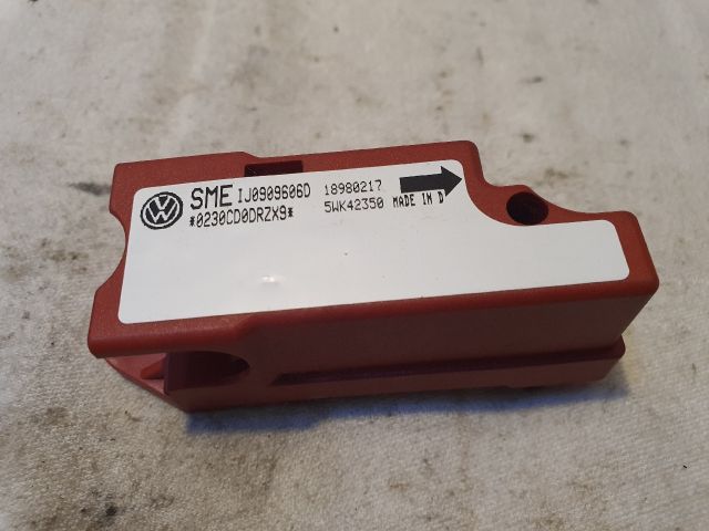 bontott VW GOLF IV Bal első Oldal Ütközés Érzékelő