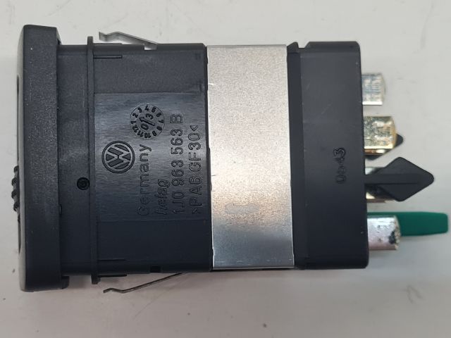 bontott VW GOLF IV Bal első Ülésfűtés Kapcsoló