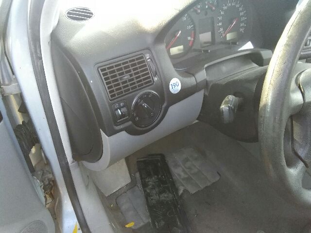 bontott VW GOLF IV Bal első Vízlehúzó Gumicsík