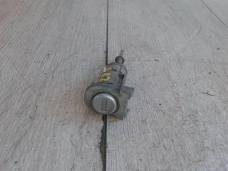 bontott VW GOLF IV Bal első Zárbetét