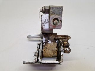 bontott VW GOLF IV Bal első Zsanér