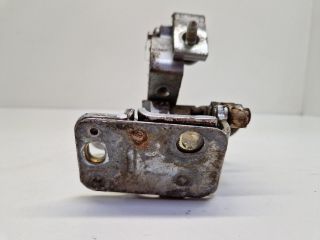 bontott VW GOLF IV Bal első Zsanér