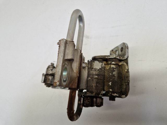 bontott VW GOLF IV Bal első Zsanér