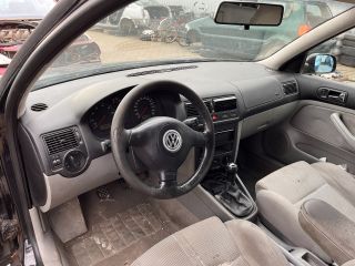 bontott VW GOLF IV Bal első Zsanér