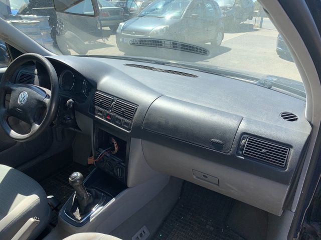 bontott VW GOLF IV Bal Fényszóró