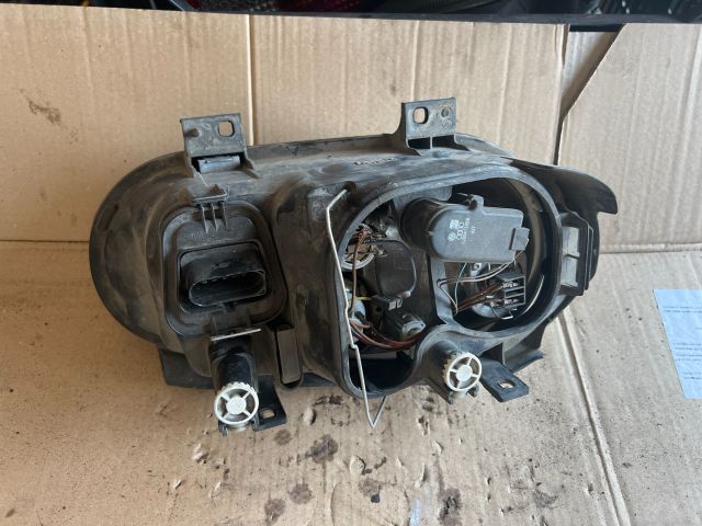 bontott VW GOLF IV Bal Fényszóró