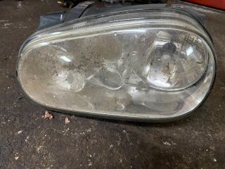 bontott VW GOLF IV Bal Fényszóró