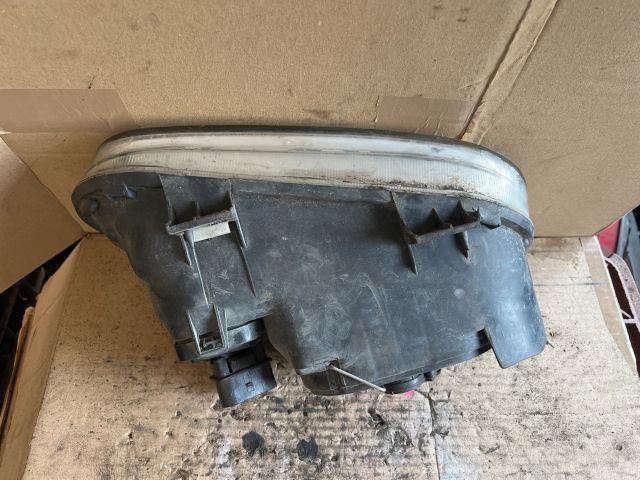 bontott VW GOLF IV Bal Fényszóró