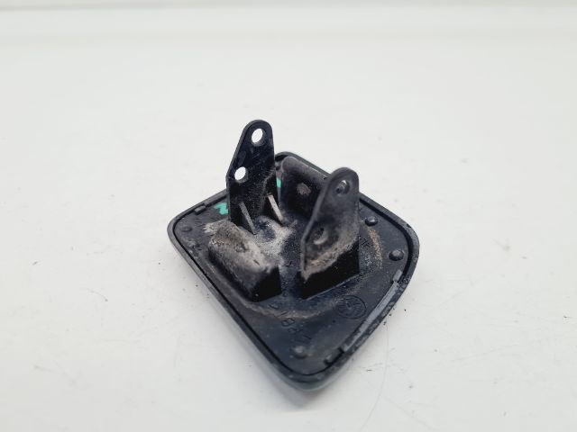 bontott VW GOLF IV Bal Fényszórómosó Fedél