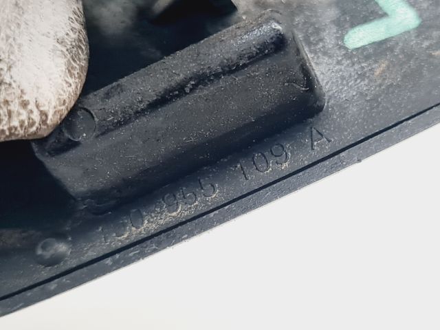 bontott VW GOLF IV Bal Fényszórómosó Fedél