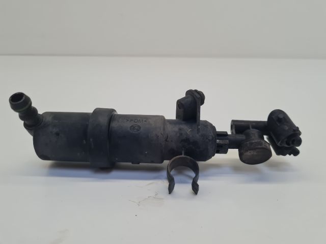 bontott VW GOLF IV Bal Fényszórómosó Fúvóka