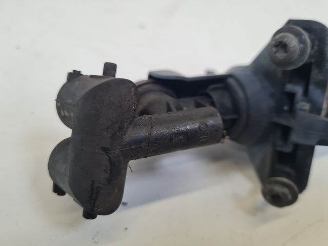 bontott VW GOLF IV Bal Fényszórómosó Fúvóka