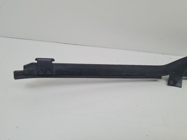 bontott VW GOLF IV Bal hátsó Ablak Sín