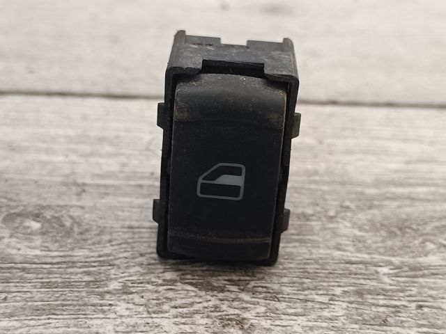 bontott VW GOLF IV Bal hátsó Ablakemelő Kapcsoló