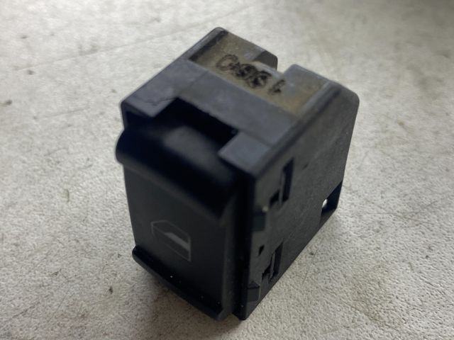 bontott VW GOLF IV Bal hátsó Ablakemelő Kapcsoló