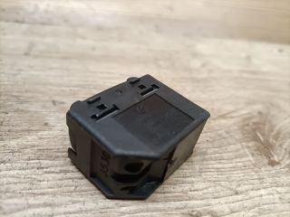 bontott VW GOLF IV Bal hátsó Ablakemelő Kapcsoló