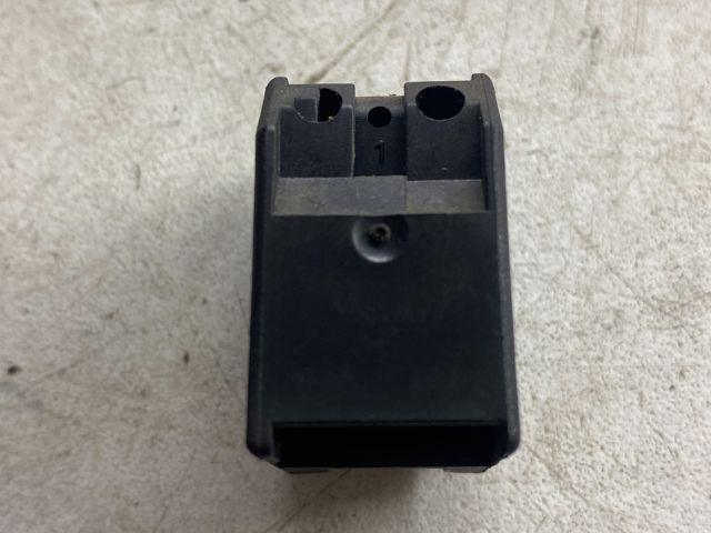 bontott VW GOLF IV Bal hátsó Ablakemelő Kapcsoló