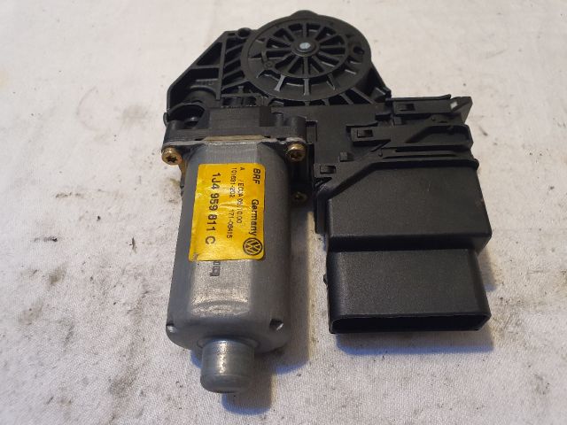 bontott VW GOLF IV Bal hátsó Ablakemelő Motor