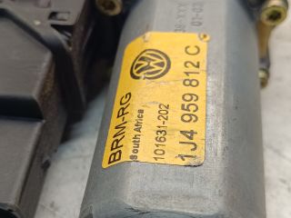 bontott VW GOLF IV Bal hátsó Ablakemelő Motor