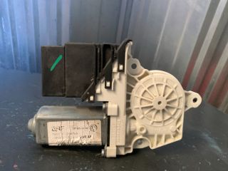 bontott VW GOLF IV Bal hátsó Ablakemelő Motor