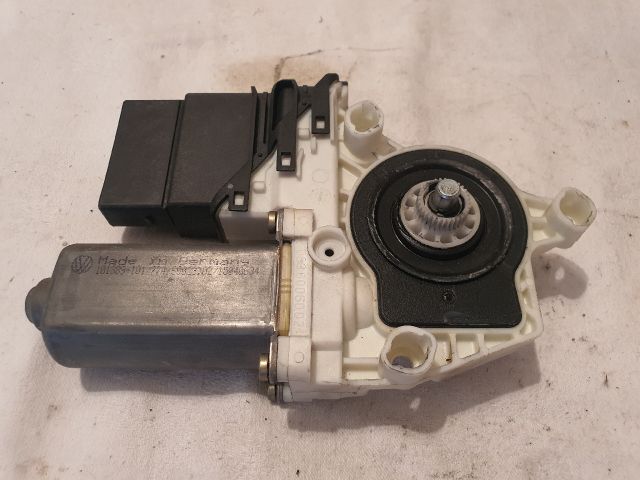 bontott VW GOLF IV Bal hátsó Ablakemelő Motor