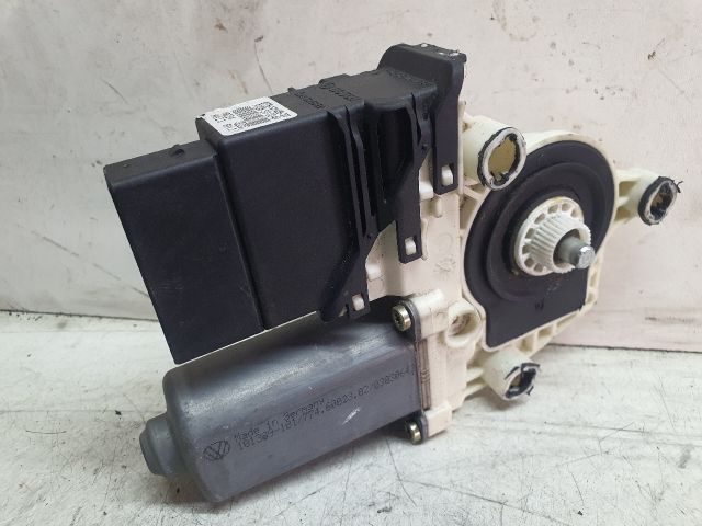 bontott VW GOLF IV Bal hátsó Ablakemelő Motor