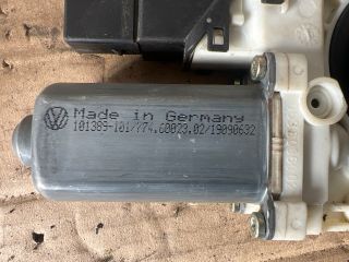 bontott VW GOLF IV Bal hátsó Ablakemelő Motor