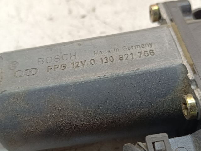 bontott VW GOLF IV Bal hátsó Ablakemelő Motor