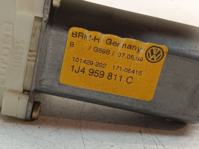 bontott VW GOLF IV Bal hátsó Ablakemelő Motor