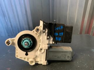 bontott VW GOLF IV Bal hátsó Ablakemelő Motor