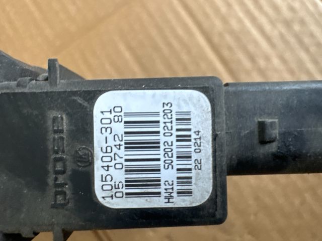 bontott VW GOLF IV Bal hátsó Ablakemelő Motor