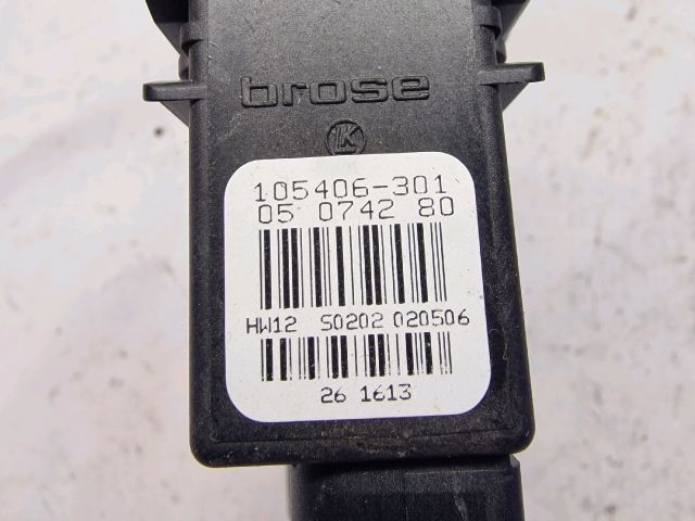 bontott VW GOLF IV Bal hátsó Ablakemelő Motor