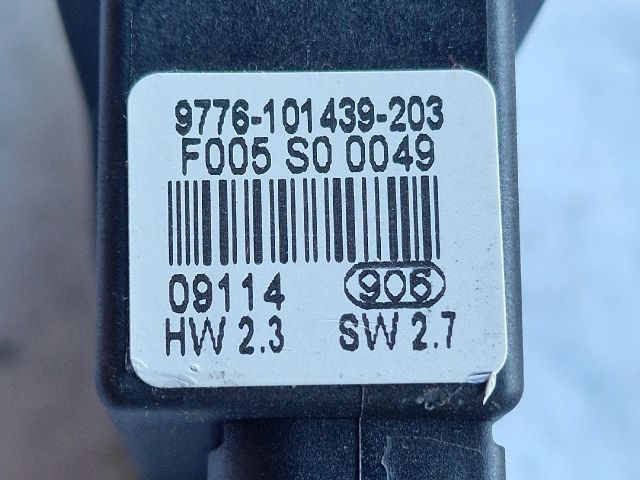 bontott VW GOLF IV Bal hátsó Ablakemelő Motor