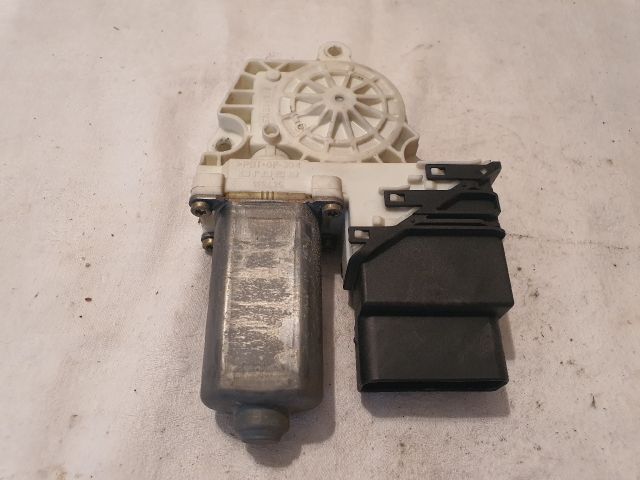 bontott VW GOLF IV Bal hátsó Ablakemelő Motor