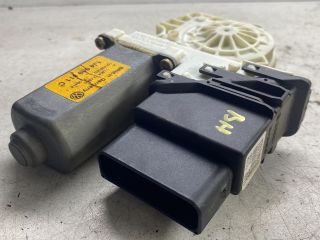bontott VW GOLF IV Bal hátsó Ablakemelő Motor