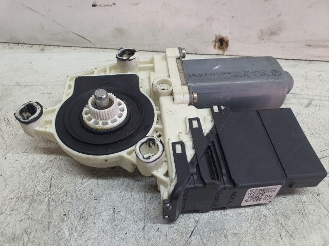 bontott VW GOLF IV Bal hátsó Ablakemelő Motor