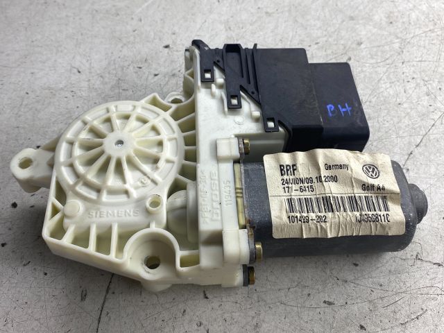 bontott VW GOLF IV Bal hátsó Ablakemelő Motor