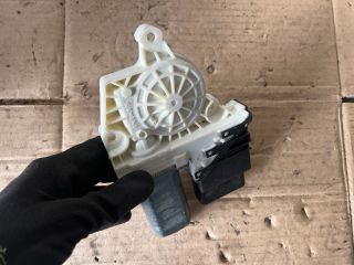 bontott VW GOLF IV Bal hátsó Ablakemelő Motor