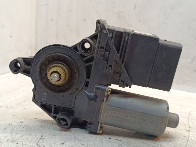 bontott VW GOLF IV Bal hátsó Ablakemelő Motor