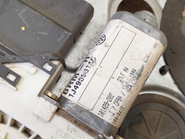 bontott VW GOLF IV Bal hátsó Ablakemelő Szerkezet (Elektromos)