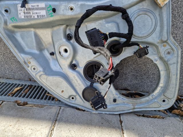 bontott VW GOLF IV Bal hátsó Ablakemelő Szerkezet (Elektromos)