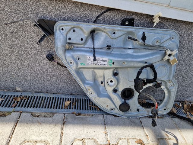 bontott VW GOLF IV Bal hátsó Ablakemelő Szerkezet (Elektromos)