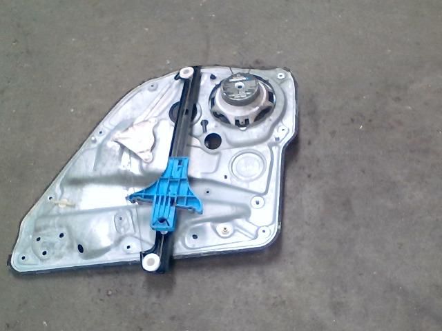 bontott VW GOLF IV Bal hátsó Ablakemelő Szerkezet (Elektromos)