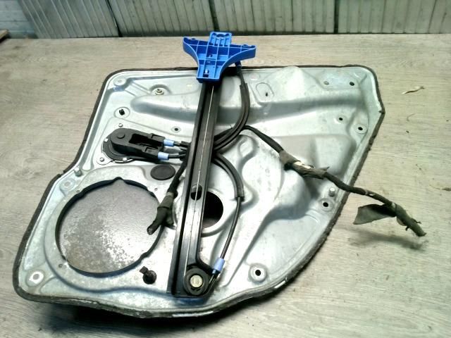 bontott VW GOLF IV Bal hátsó Ablakemelő Szerkezet (Mechanikus)
